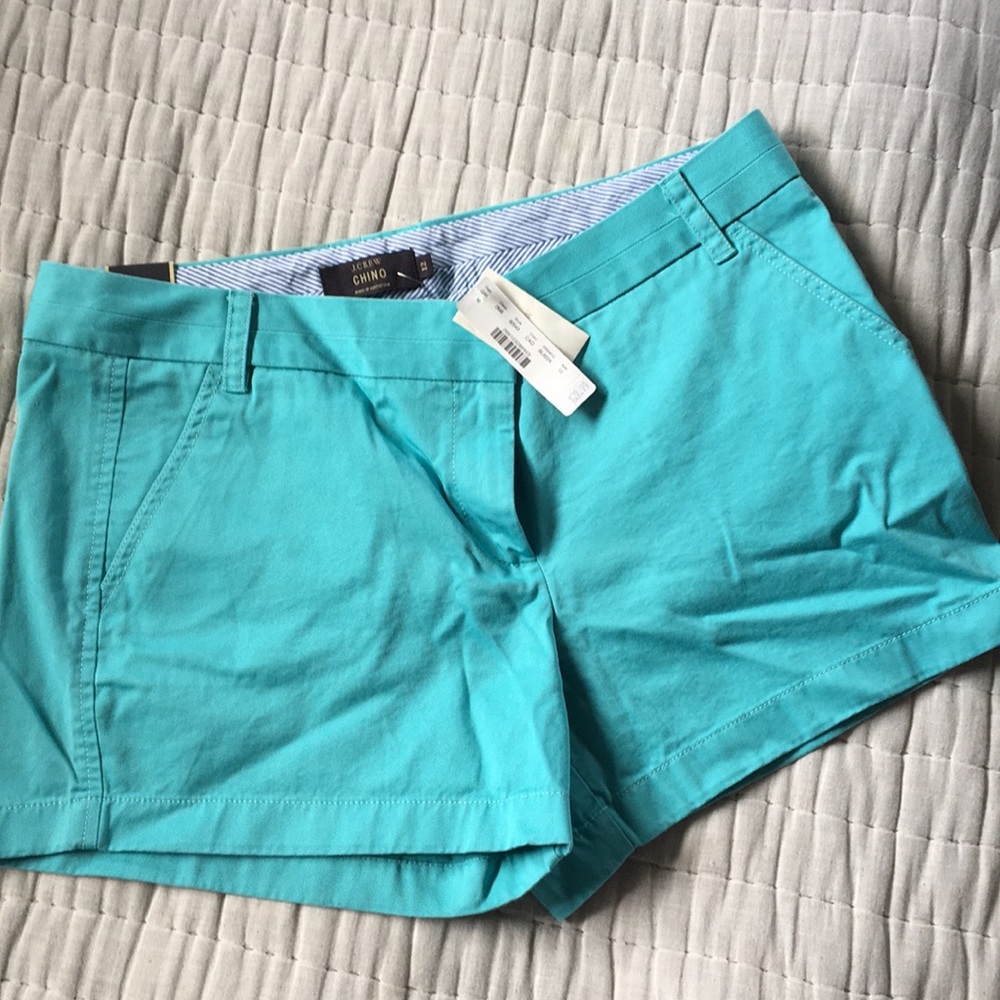 Women’s Chino Shorts.